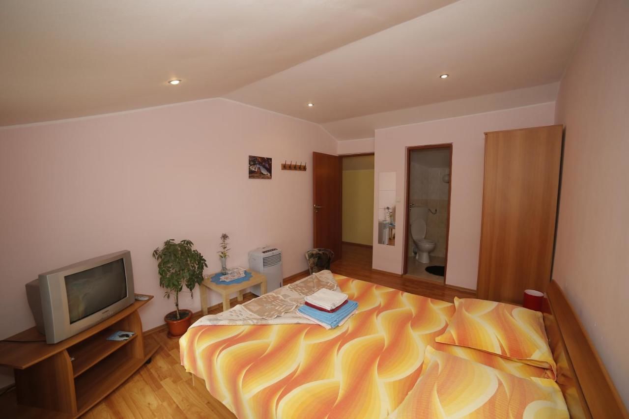Гостевой дом Pension Casa Anadam Бэиле-Еркулане-6