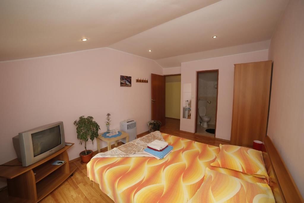 Гостевой дом Pension Casa Anadam Бэиле-Еркулане-49